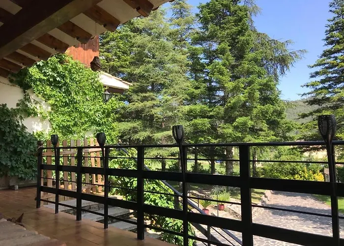 Els Avets De La Muga Bed & Breakfast